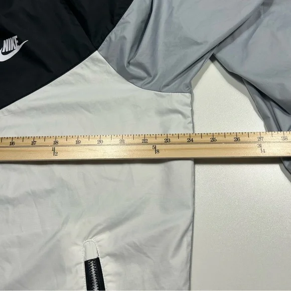 Nike Men's Sportswear Windbreaker Hooded Jacket White Black Grey Size Large - Picture 7 of 8